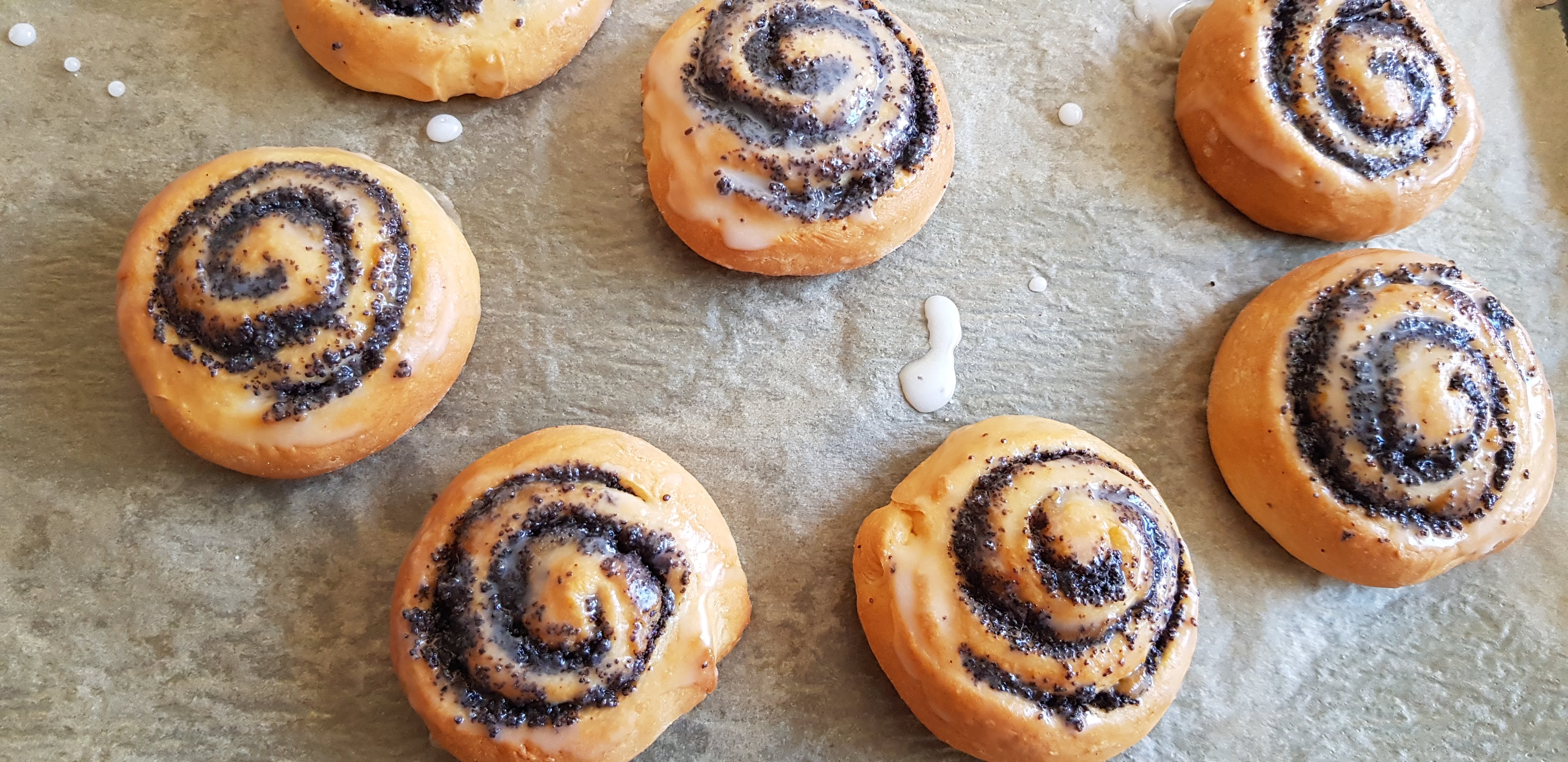 Mohn Marzipan Schnecken