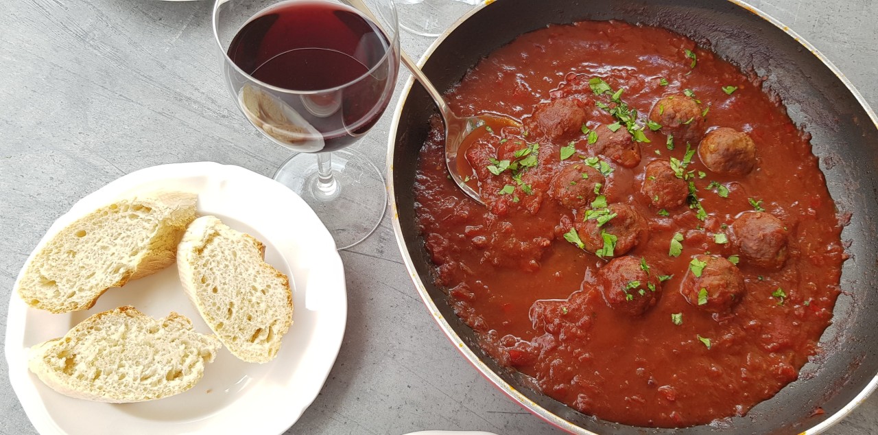 Albondigas, spanische Hackbällchen