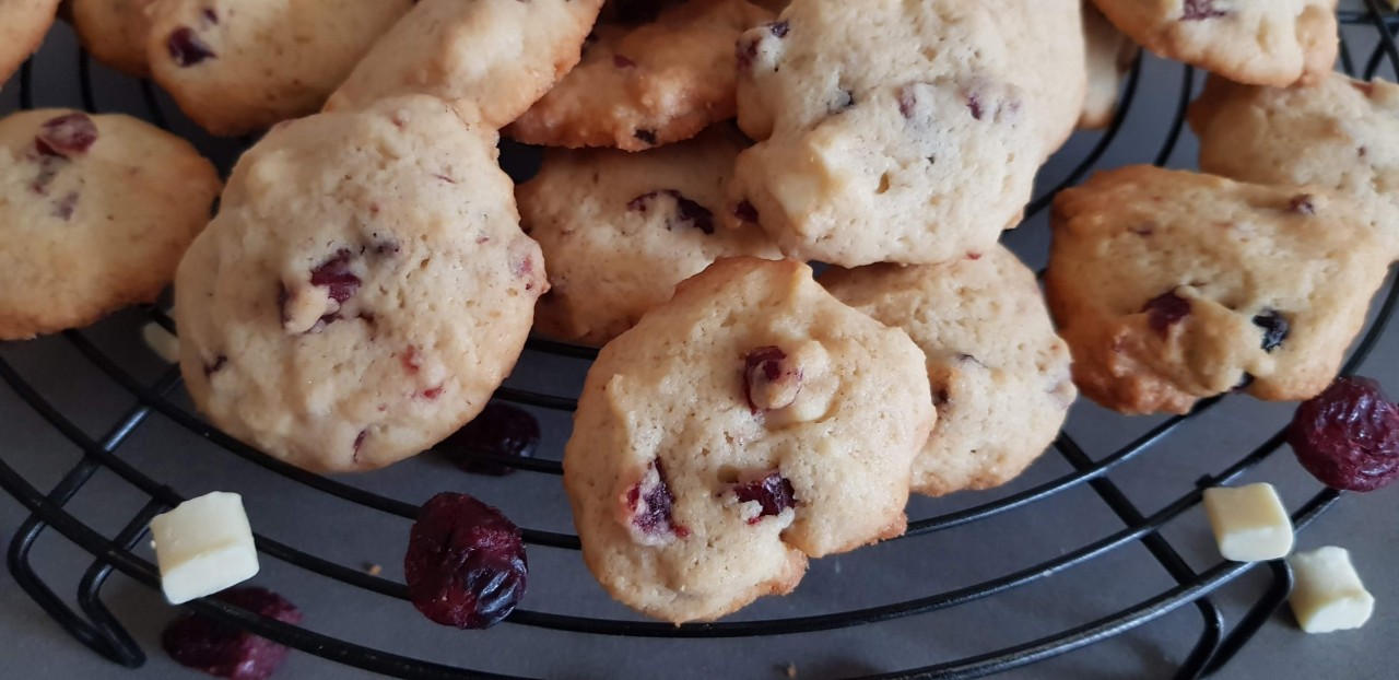 Cranberry white Chocolate Cookies