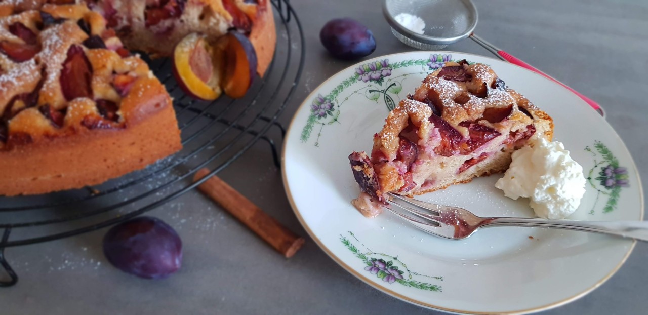 Versunkener Zwetschgenkuchen