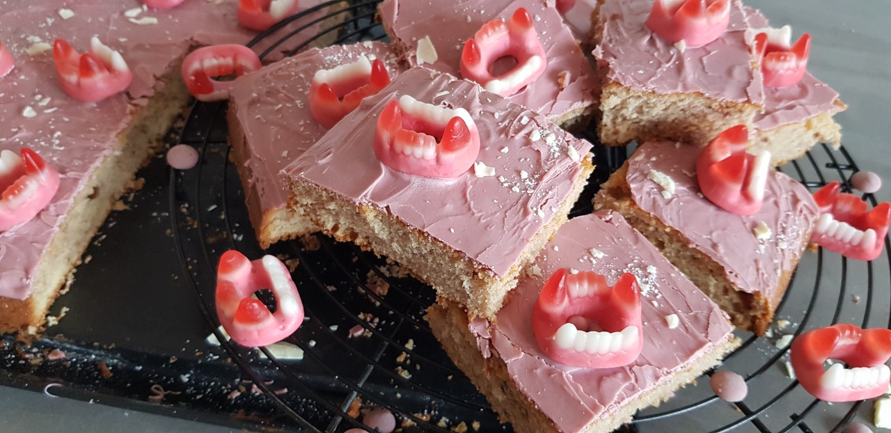 Halloween Erdbeerkuchen