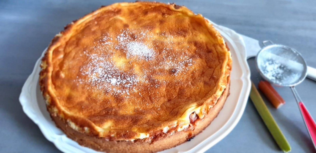 Rhabarberkuchen mit Eierguss